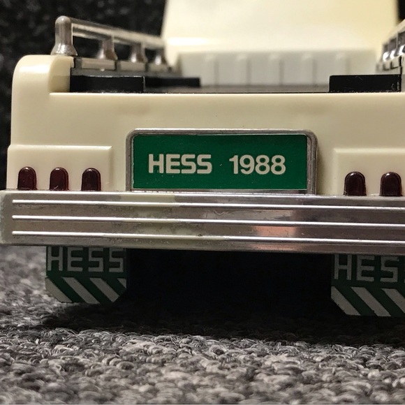 Hess Gasoline Reuxk - Picture 9 of 10